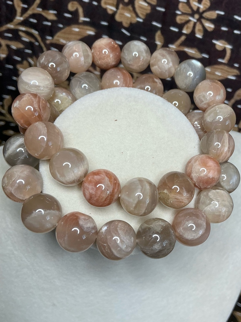 Sunstone with Sheen and Flash 12mm